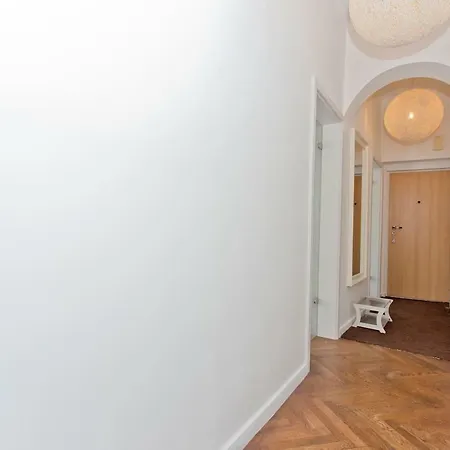 Apartment Luxury And Comfortable- Golden Apartments- Royal Street Warsaw
