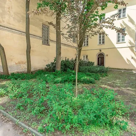 Apartment Luxury And Comfortable- Golden Apartments- Royal Street *